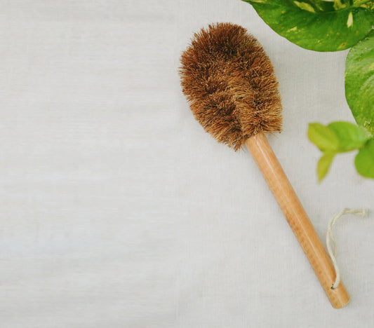 Handmade Coconut Fiber Long Handle Vegetable Scrub
